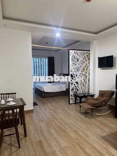 căn hộ có ban công full nội thất