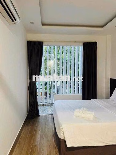 căn hộ có ban công full nội thất