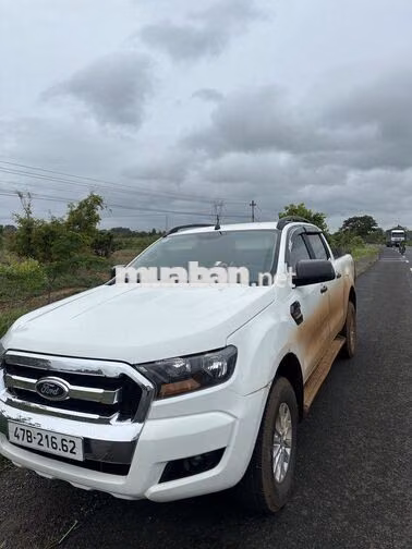 Ford Ranger 5 chỗ màu Trắng