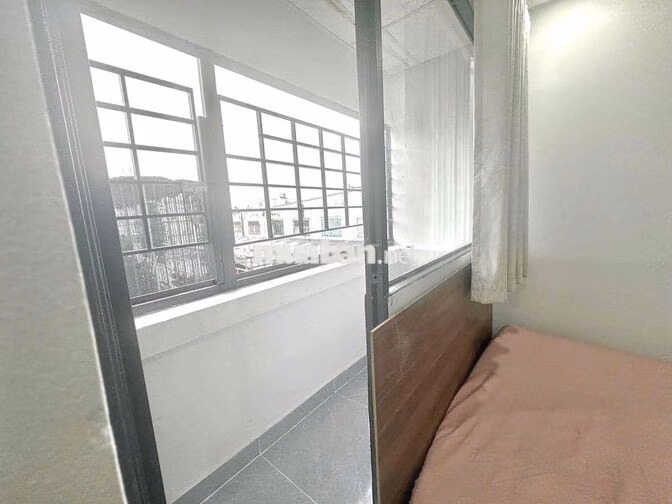 Bóc seal 1 phòng ngủ có ban công sát bên HVHK,Văn Hiến siêu thoáng