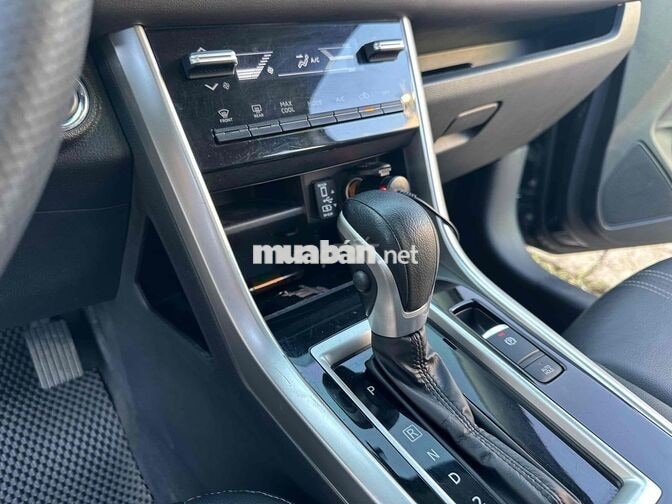 Mitsubishi Xpander Premium 2022 Tự động Đen