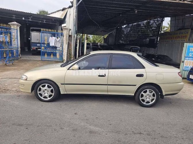 Toyota Carina 1995 Tự động Vàng cát Nhập khẩu