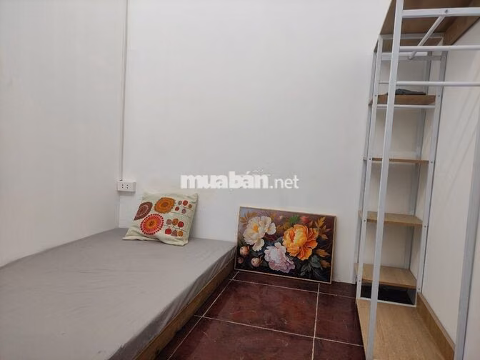 Phòng rẻ đẹp ở 1 người 1.9-2.0 tr  61 hoàng cầu cách đh văn hóa 1 km