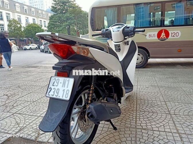 Honda SH Trắng 150cc bản 2018 chính chủ
