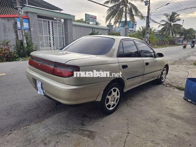 Toyota Carina 1995 Tự động Vàng cát Nhập khẩu