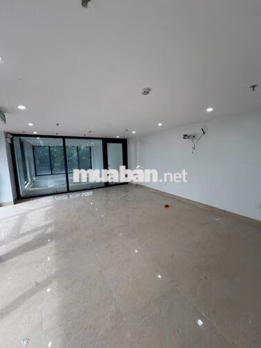 🏢 CHO THUÊ TÒA NHÀ PHỐ HTK – LÔ GÓC SIÊU ĐẸP