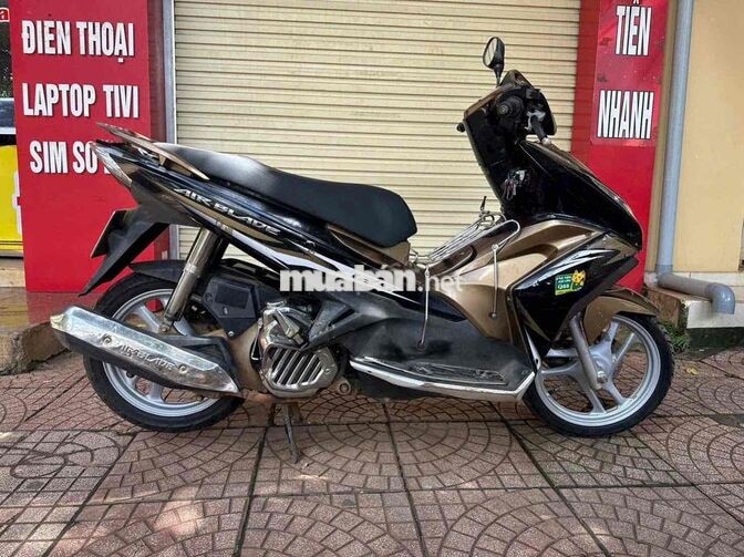 Honda Airblade Fi 2013 vàng đồng - xe phố