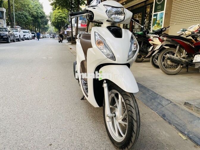 Honda Vision 2025 Trắng bao mới chính chủ
