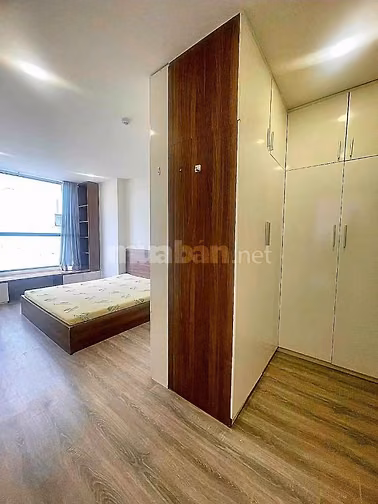 Cho thuê căn hộ 80m2 view sông, lầu cao, Riva Park  