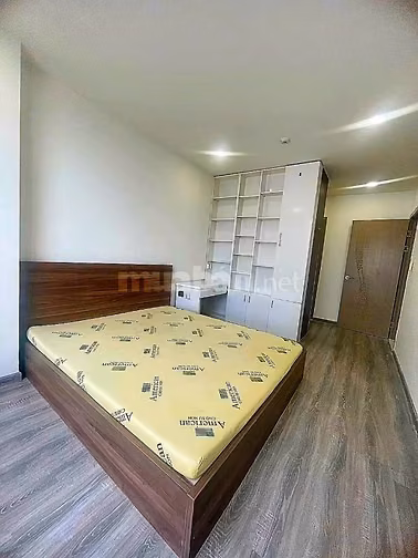 Cho thuê căn hộ 80m2 view sông, lầu cao, Riva Park  