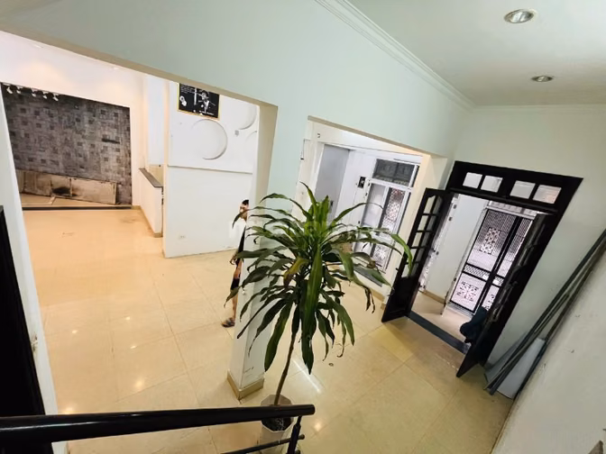Cho thuê nhà mặt phố Phương Liệt 80m2 x 4T, MT 6m, vỉa hè ô tô đỗ