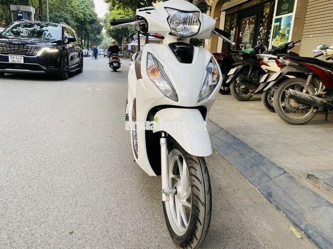 Honda Vision 2025 Trắng bao mới chính chủ