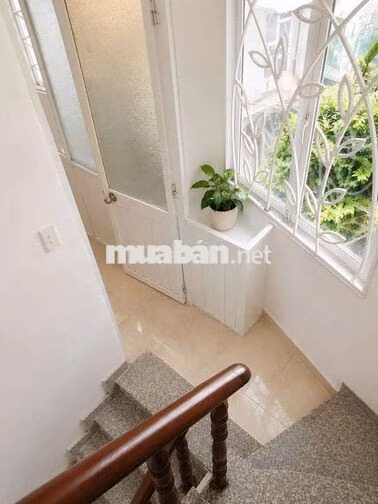 nhà nc mới đẹp tr 3 lầu sth 3pn 4vs XVNT p26 Q.Bình Thạnh