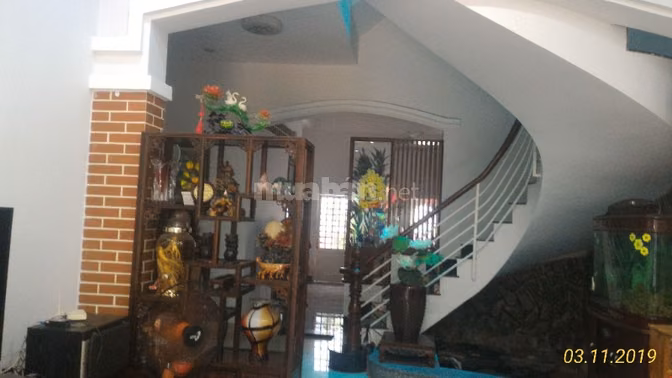 Bán nhà mặt tiền đường 36 Phường Tân Quy Q7. 1trệt, 2 lầu.