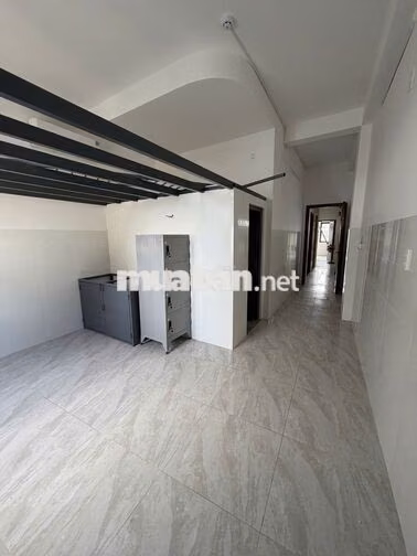 CHDV ngay cổng sau đại học văn lang