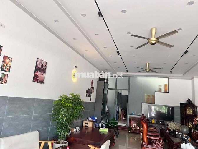 cần bán nhà đường tôn đức thắng tiến thành