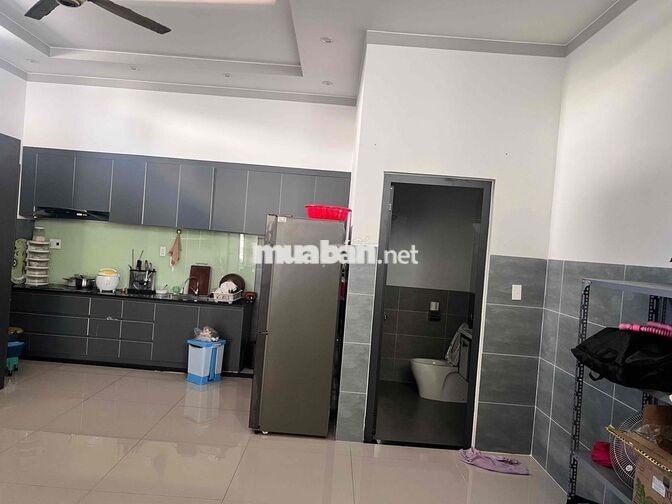 cần bán nhà đường tôn đức thắng tiến thành