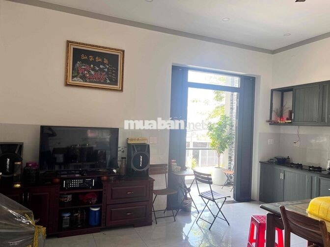cần bán nhà đường tôn đức thắng tiến thành