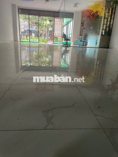 Cho thuê SHophouse 98m2, giá 18tr, Ngay vincomplaza