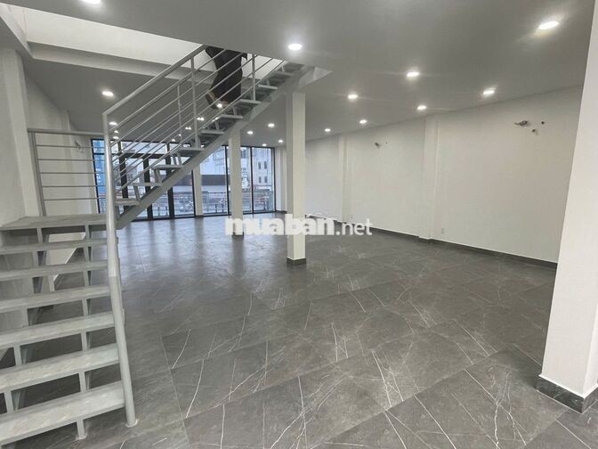 NGÃ 4 CỘNG HÒA – HOÀNG HOA THÁM, TÂN BÌNH - 8X20m - 4 TẦNG MỚI 100%