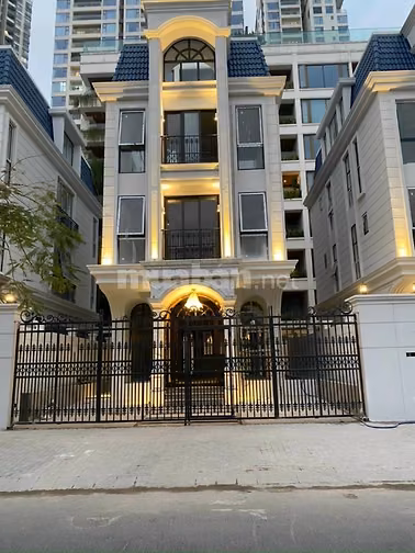bán nhà cách VINHOMES QUẬN 9 TẬM 500m vừa ở cho thuê 