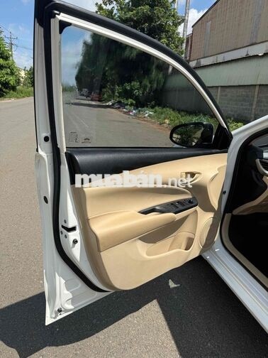 Toyota Vios 1.5 bản E 2019 Tự động Trắng