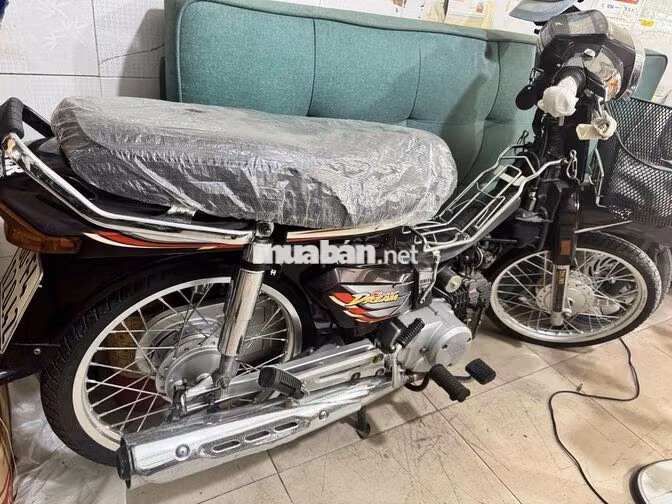 Honda Dream Nâu