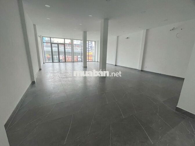 NGÃ 4 CỘNG HÒA – HOÀNG HOA THÁM, TÂN BÌNH - 8X20m - 4 TẦNG MỚI 100%