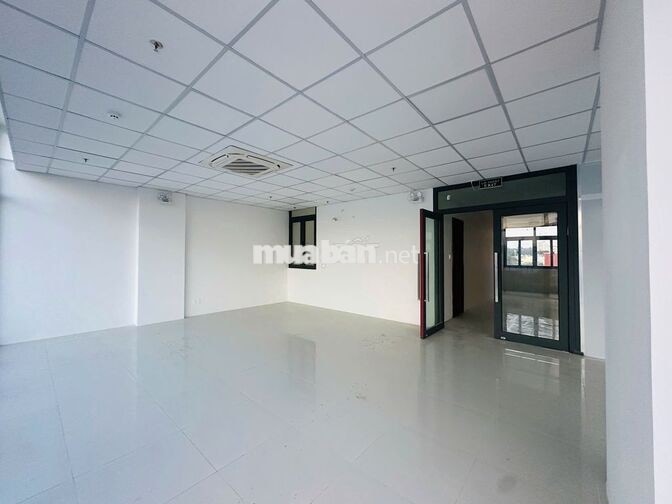CHO THUE TOÀ NHÀ GÓC 2 MẶT TIỀN 1.300M2 TRUNG TÂM QUẬN 5