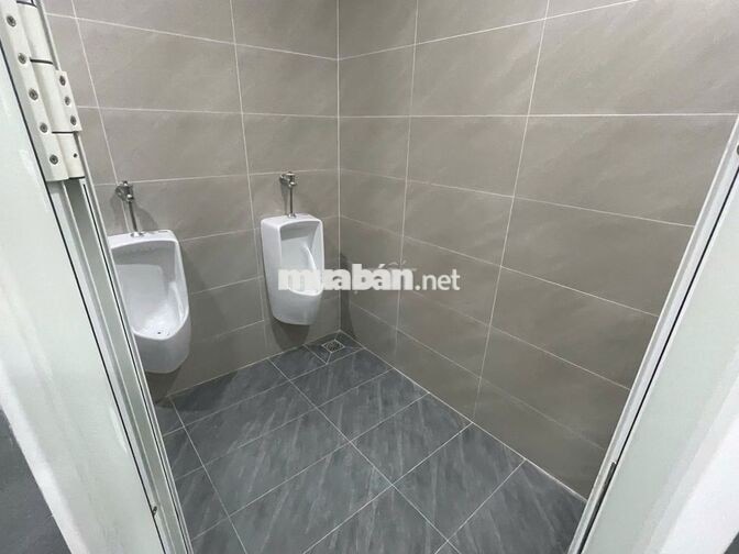 NGÃ 4 CỘNG HÒA – HOÀNG HOA THÁM, TÂN BÌNH - 8X20m - 4 TẦNG MỚI 100%
