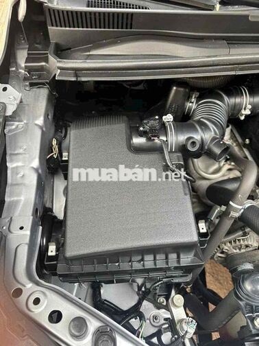 Toyota Innova 2.0E 2020 Vàng cát Số sàn