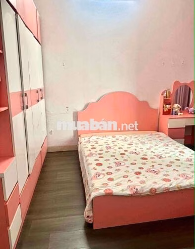 Cho thuê nhà 4 tầng 1 tum diện tích 40m