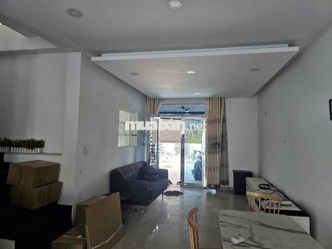Nhà Phú Mỹ , Thủ Dầu Một 6x22m. 1 trệt 1 Lầu 3pn sẵn nội thất