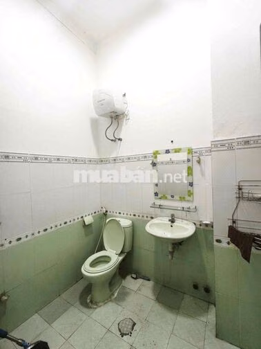 NHÀ 2 TẦNG TRƯỚC BẾN XE TRUNG TÂM