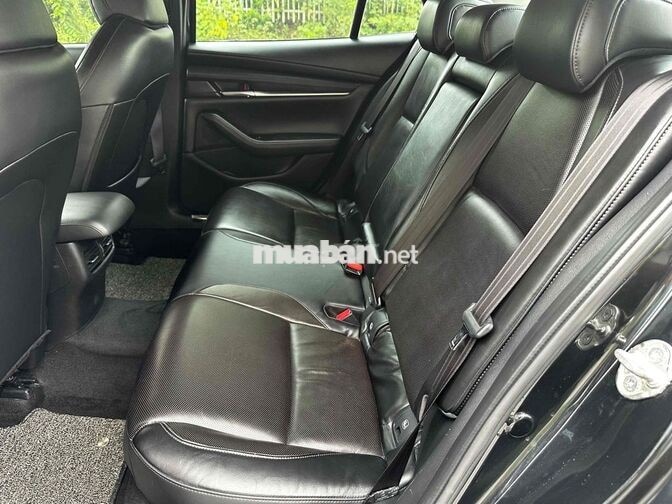 Mazda Mazda3 1.5 Luxury 2022 Đen 39.000 km