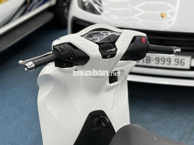 SH 350i 2022 Trắng BSTP ( GÓP BAO NỢ 6 )