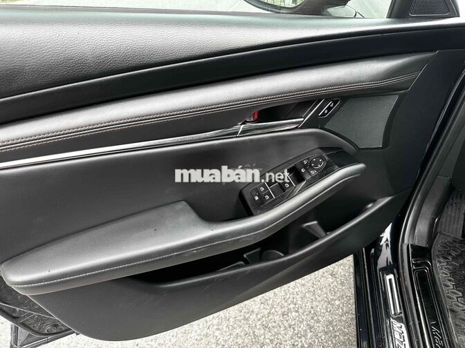 Mazda Mazda3 1.5 Luxury 2022 Đen 39.000 km