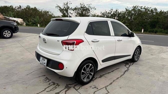 Hyundai Grand i10 Hatchback 1.2 MT bản đủ 2020
