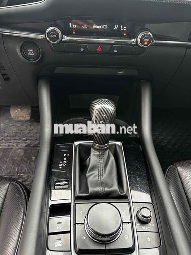 Mazda Mazda3 1.5 Luxury 2022 Đen 39.000 km