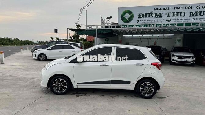 Hyundai Grand i10 Hatchback 1.2 MT bản đủ 2020