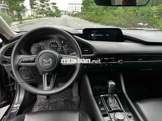 Mazda Mazda3 1.5 Luxury 2022 Đen 39.000 km
