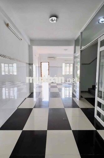 341(6.1x32)DT sàn 1035m2 Nhà 5 tầng + 25 phòng Chdv