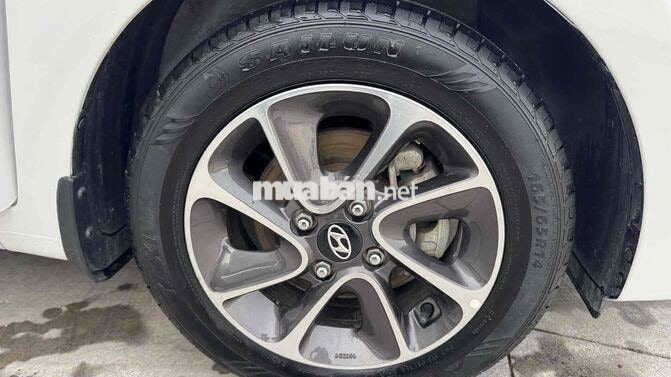 Hyundai Grand i10 Hatchback 1.2 MT bản đủ 2020