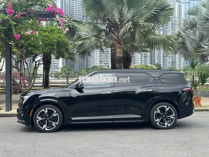 VINFAST VF9 PLUS 2025 PIN MUA BẢN 6 GHẾ SẠC KGH