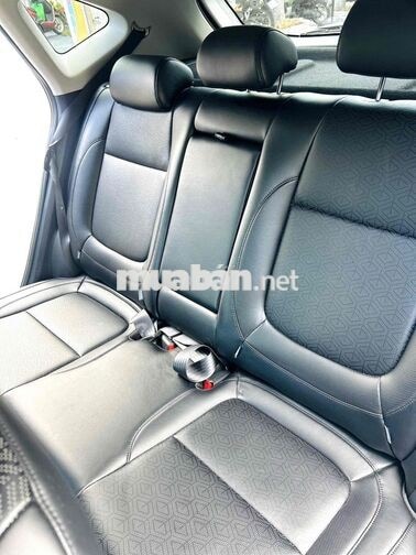 KIA Seltos 1.5 Luxury 2026 - 4k km - Sơn zin 100%