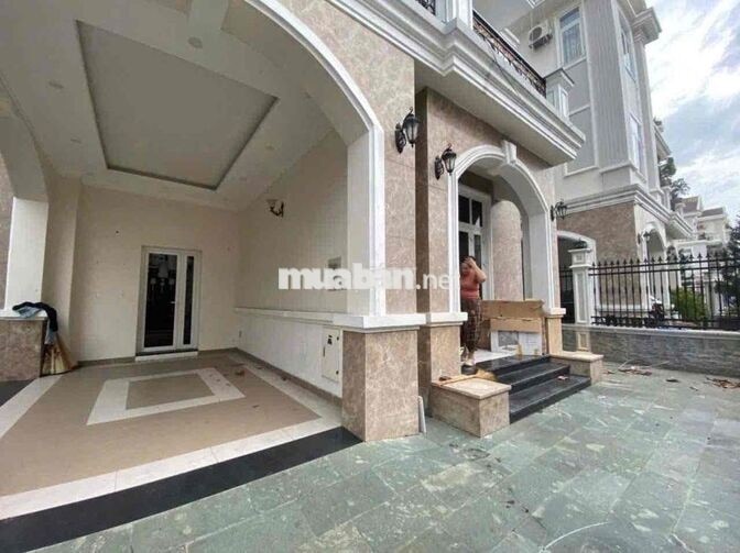Biệt Thự Phố Đi Bộ Bạch Đằng gần chợ Thủ Dầu Một