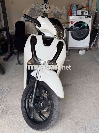 Honda SH 150i ABS Trắng