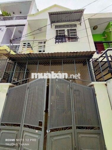 Nhà 1 trệt 1 lầu đường 11 Trường Thọ sẵn nội thất gần chợ Thủ Đức