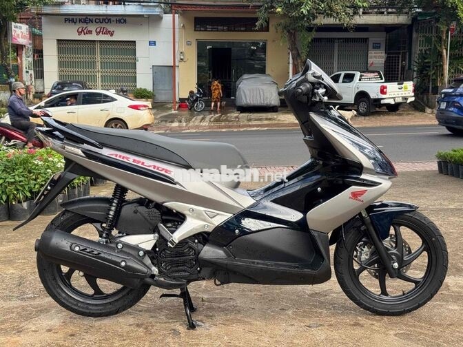 Honda Air Blade FI up thái xám đen chính chủ phố