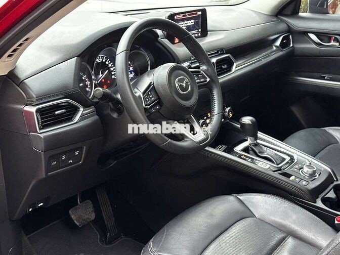 Mazda CX-5 5 chỗ Tự động màu Đỏ